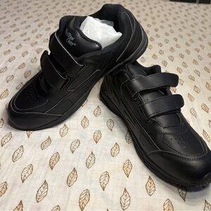Western Chief Men's Black Sneakers